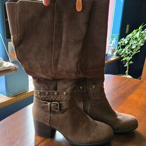 WHITE MOUNTAIN PAULINA COWGIRL WESTERN HEEL  BOOTS WITH WRAP AROUND BELT 9M NWOT